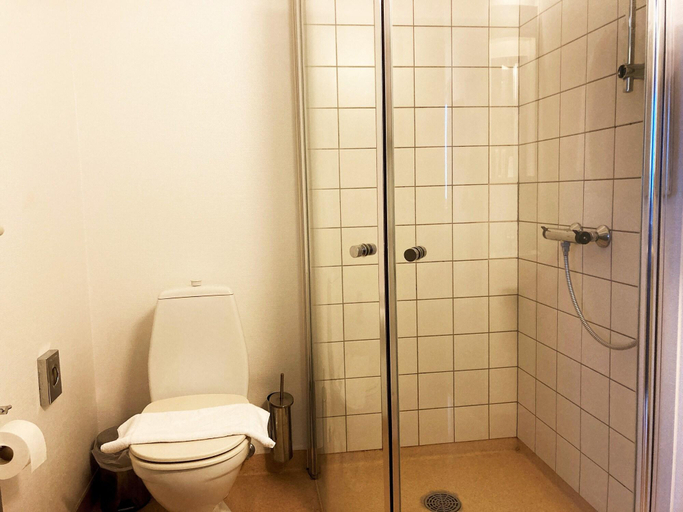 Bathroom 4, Hotel Hedemarken, Billund