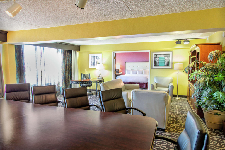 Public Area 4, DoubleTree By Hilton Richmond-Midlothian, Chesterfield