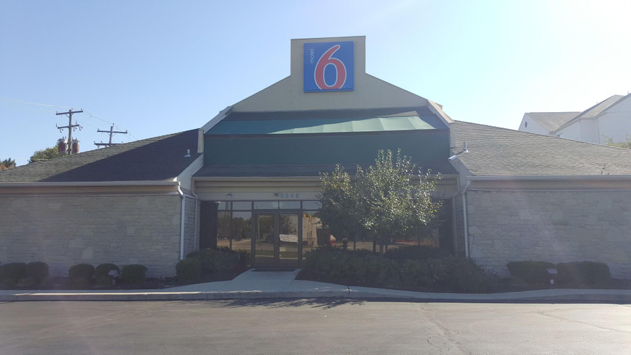 Exterior & Views 2, Motel 6 Columbus, OH - OSU, Franklin