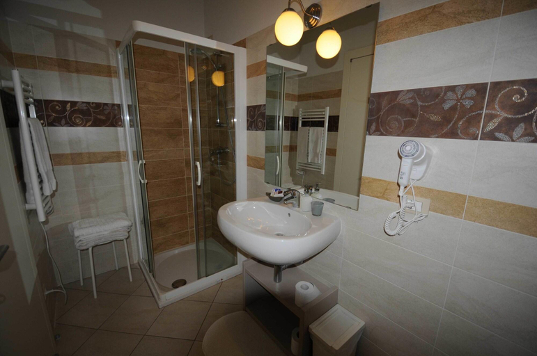 Bathroom 4, Casa Novecento, Belluno