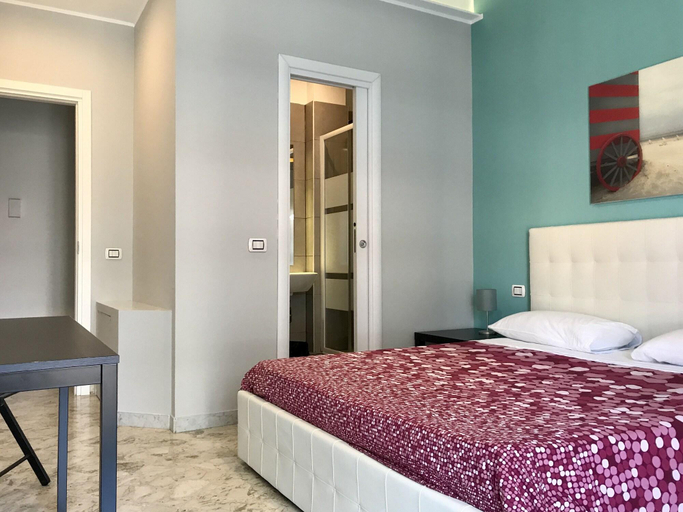 Bedroom 3, Room 110, Bari