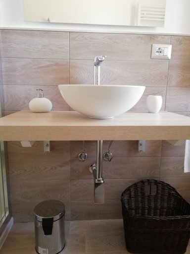 Bathroom 4, B&B Memento, Sassari
