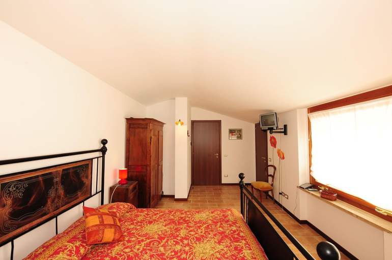 Bedroom 3, C'era una volta B&B, Perugia