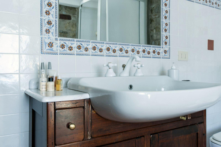 Bathroom 4, Fattoria Ca' di Fatino, Bologna