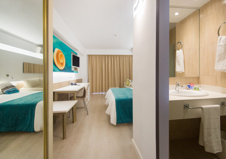 Bathroom 5, Globales Panamá - Only Adults +16, Baleares
