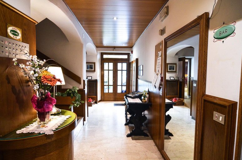 Public Area 2, Albergo Alla Costa, Trento