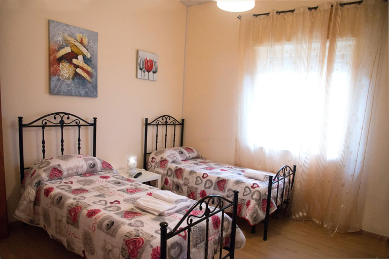 Bedroom 2, B&B Caffelletto-Papardo-Sperone, Messina