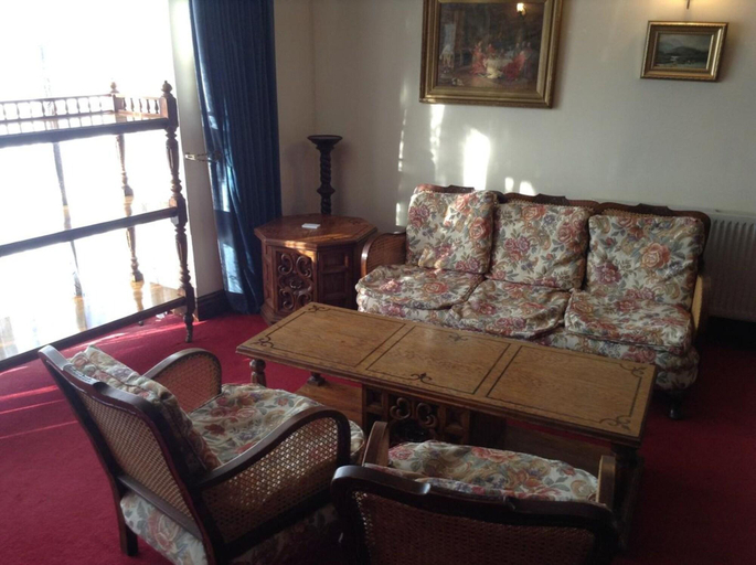 Public Area, The Crown Hotel, Norfolk