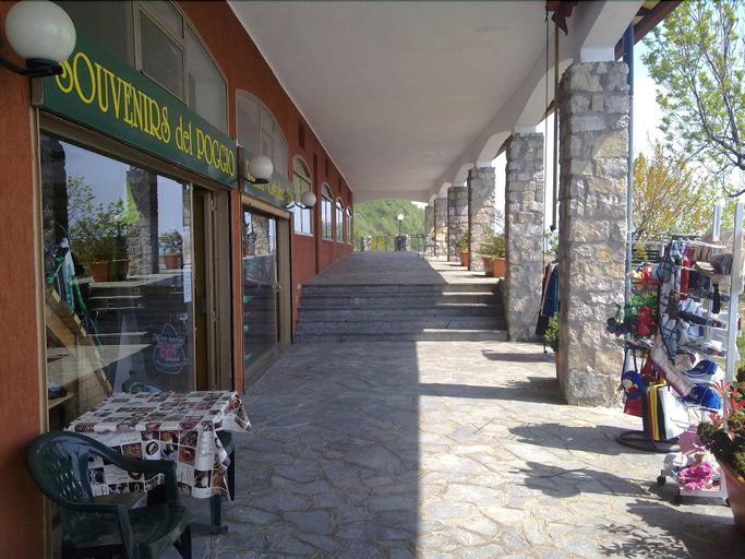 Public Area 3, Funivie Del Lago Maggiore, Varese