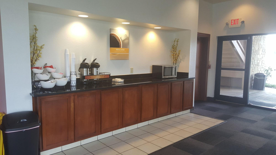 Public Area 3, Motel 6 Columbus, OH - OSU, Franklin