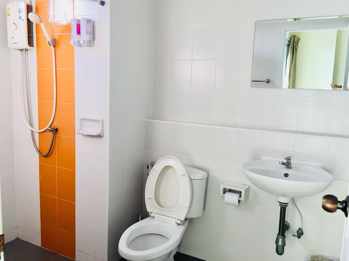 Bathroom 4, Thani Residence, Muang Chon Buri