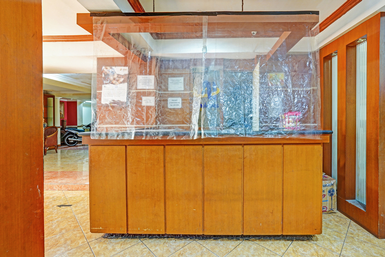 OYO 90380 Andalus Hotel Syariah, Surabaya