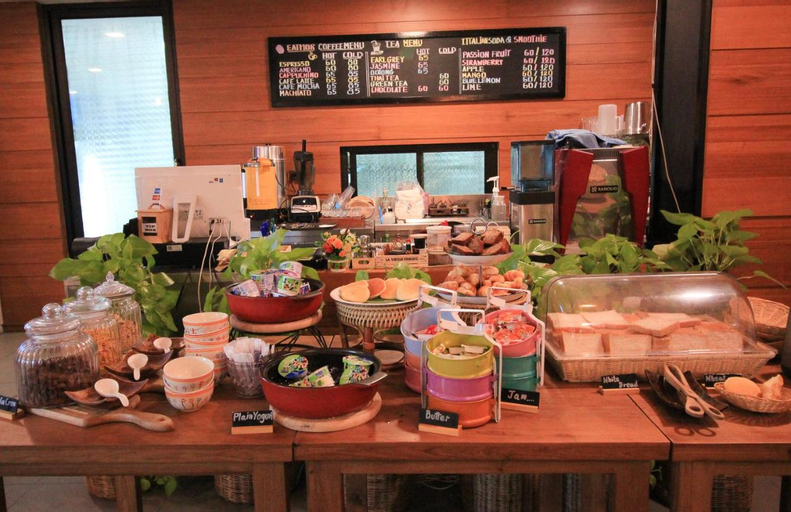 Food & Drinks 2, Cmor by Recall Hotels SHA Extra Plus, Muang Chiang Mai