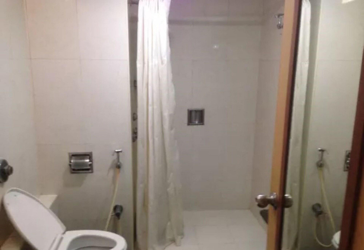 Bathroom 5, Hotel Geetha Regency, Guntur