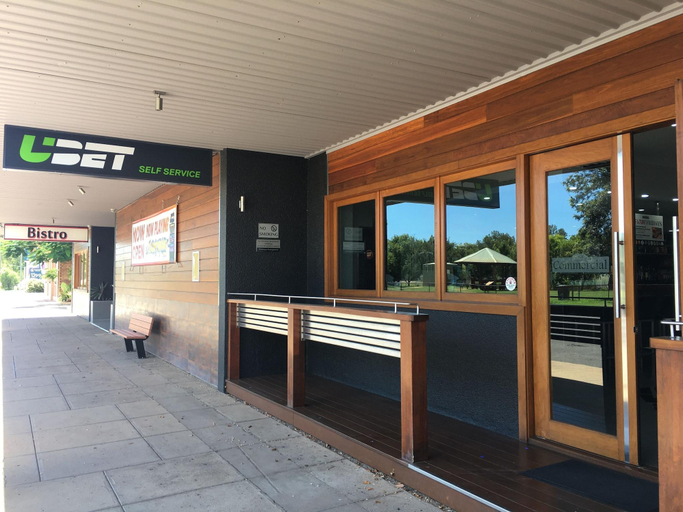 Public Area, The Commercial Hotel Motel, Chinchilla