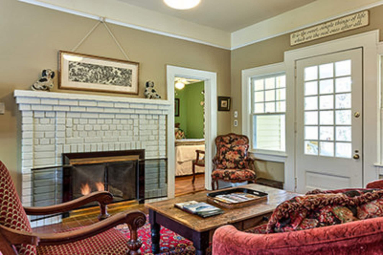 Public Area 2, Cedar Crest Inn, Buncombe
