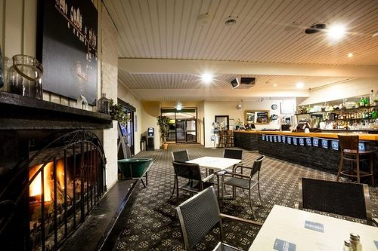 Food & Drinks 5, Lakeview Hotel Motel, Shellharbour