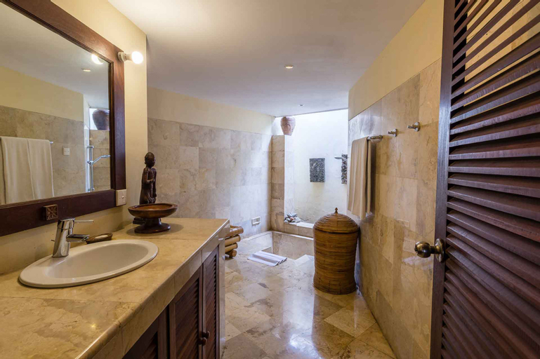 Bathroom 6