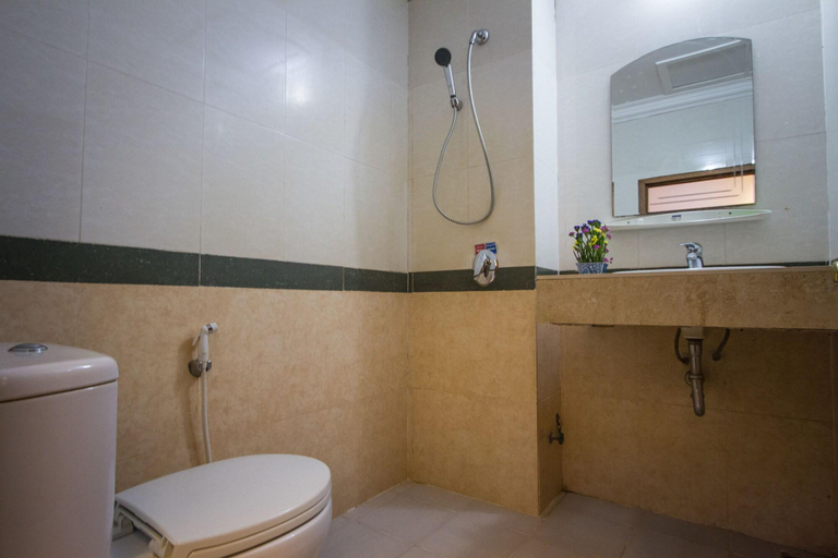 Bathroom 4, Botoum Hotel, Serei Saophoan