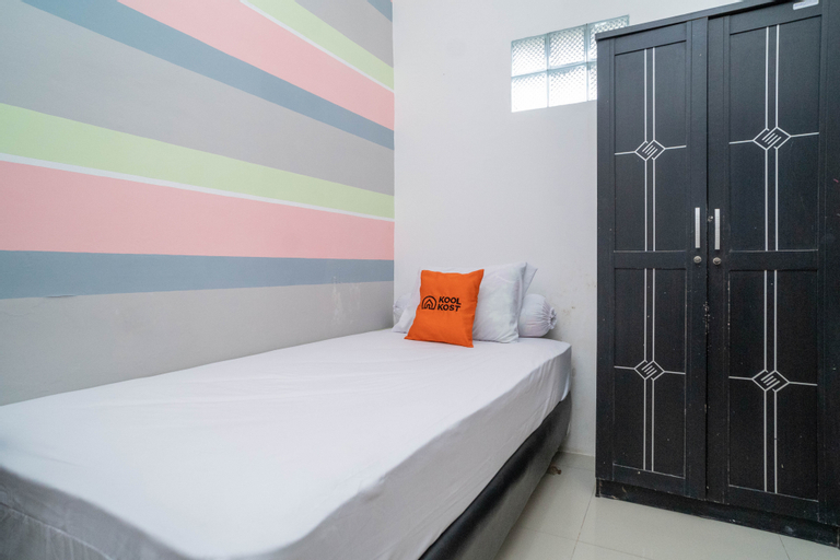 Bedroom 3, KoolKost Syariah @ Jl Kelapa Dua Raya Tangerang ( Minimum Stay 6 Nights ), Tangerang