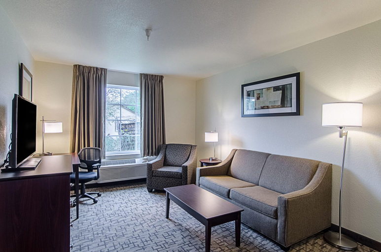 Bedroom 3, Cobblestone Inn & Suites - Guernsey, Platte
