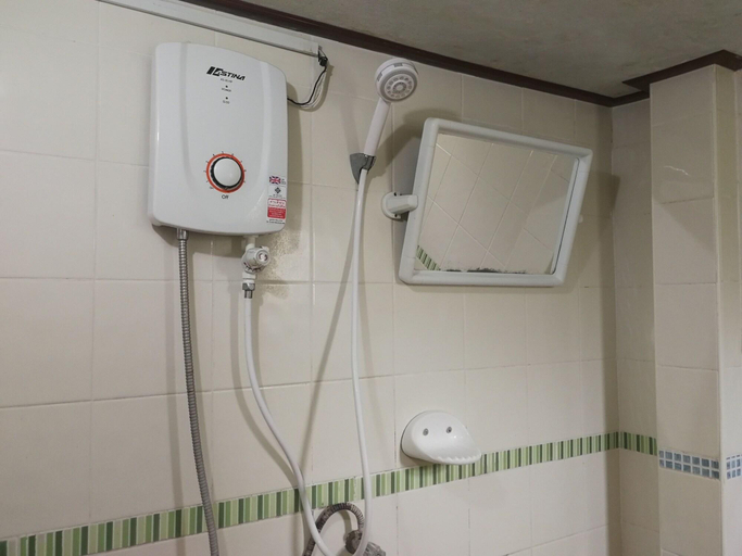 Bathroom 4, Bung Lung Resort, Phatthana Nikhom