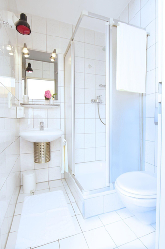 Bathroom 5, Hotel Reinhardtshof Garni, Esslingen