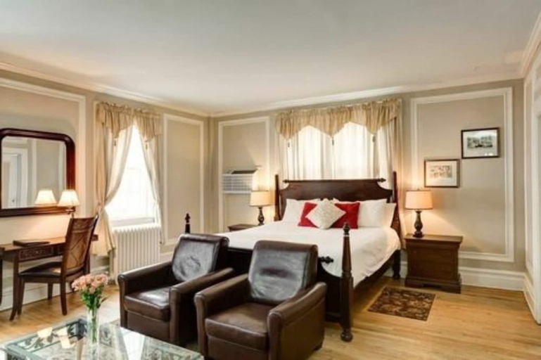 Bedroom 3, Crabtree's Kittle House Restaurant & Inn, Westchester