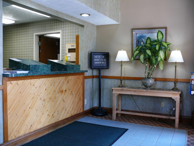 Public Area 2, The Woodridge Inn, Fayette