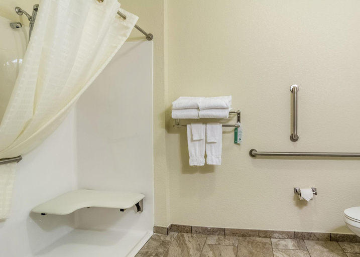 Bathroom 5, The Inn at Punxsutawney, Jefferson