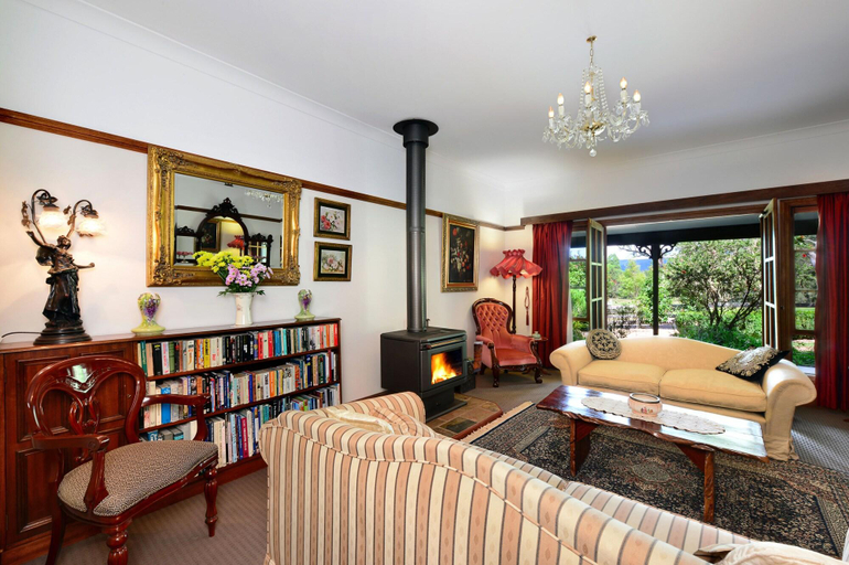 Public Area 2, The Laurels B&B Kangaroo Valley, Shoalhaven - Pt B