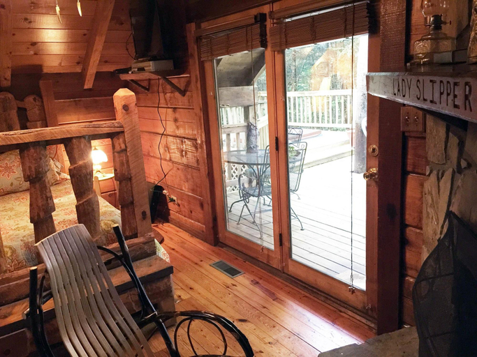 Public Area 3, Gatlinburg Adventure Cabins, Sevier