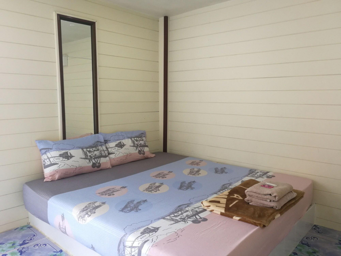Bedroom 2, Bung Lung Resort, Phatthana Nikhom