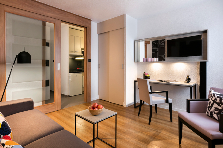 Bedroom 3, Citadines Kleber Strasbourg, Bas-Rhin