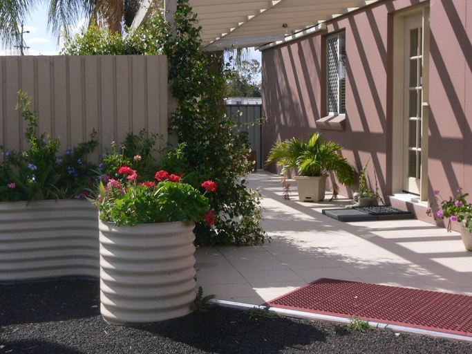 Exterior & Views 2, Chinchilla Motel, Chinchilla