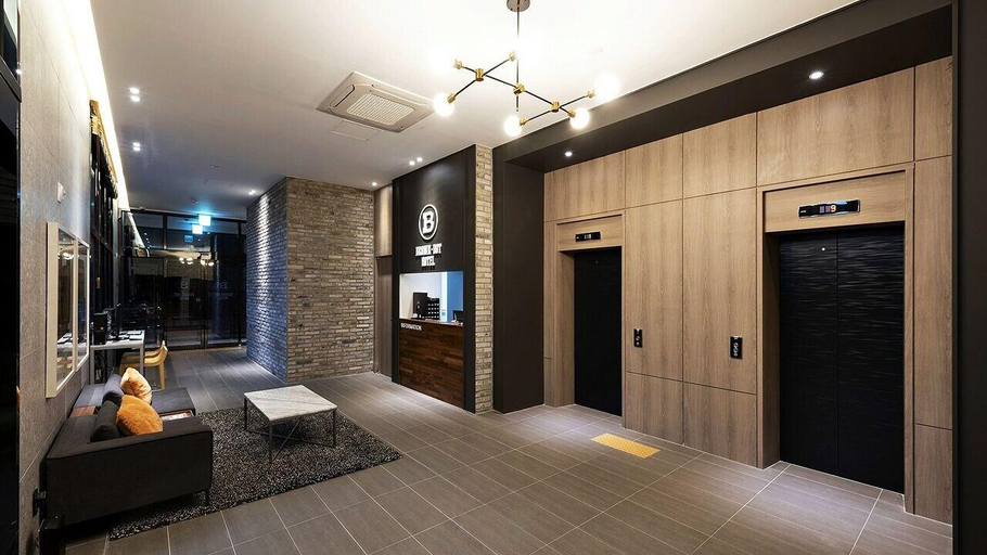 Public Area 2, Sinho Brown-dot, Gangseo