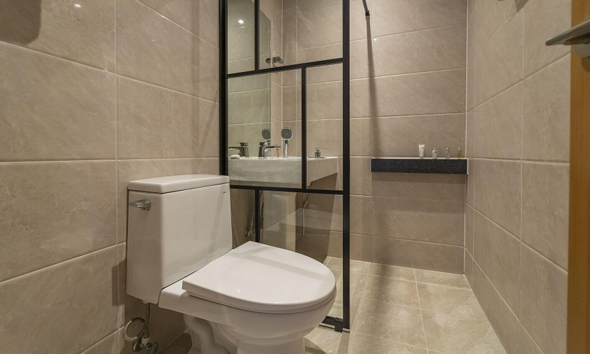 Bathroom 5, Stubborn Hotel, Geoje