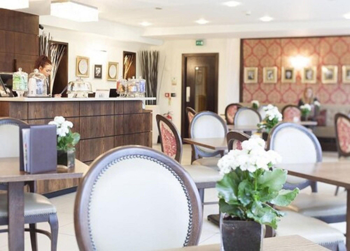 Public Area 5, Champneys Tring, Hertfordshire