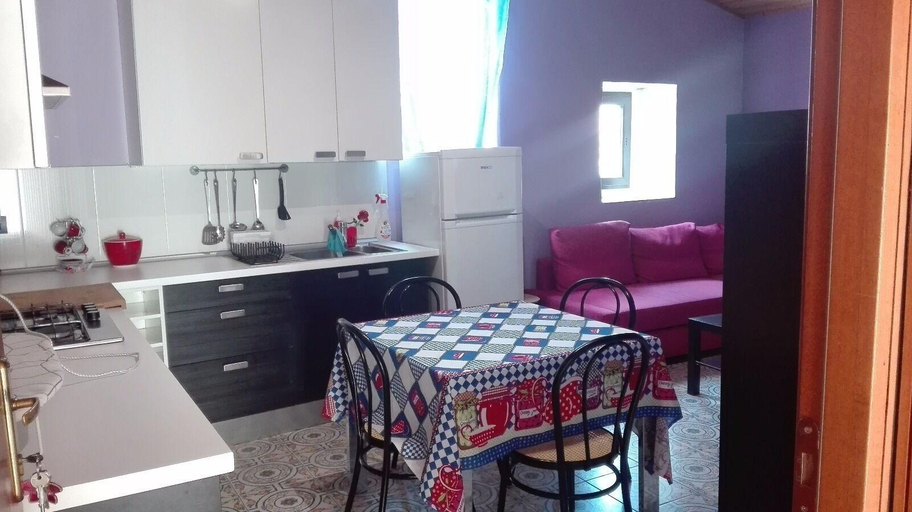 Bedroom 4, Bed & Breakfast Phenicusa, Messina