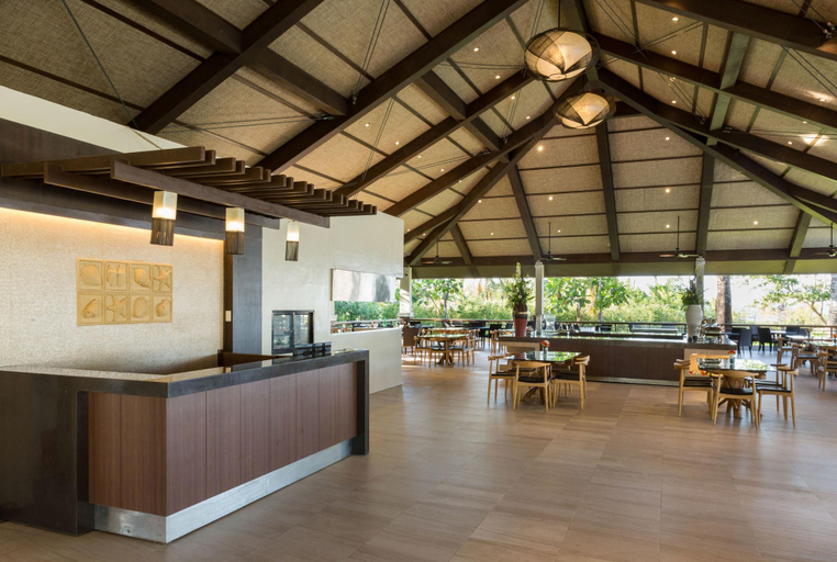 Public Area 3, Solina Beach & Nature Resort, Carles