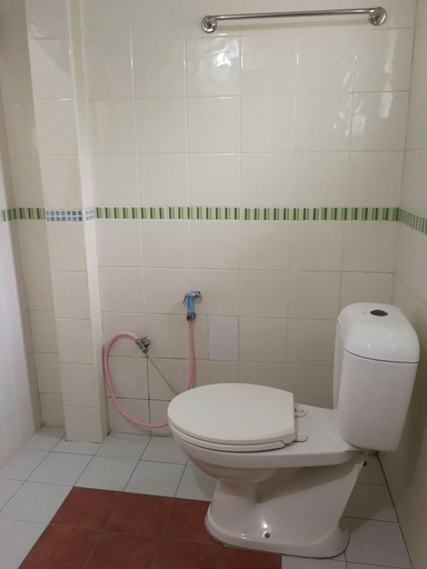 Bathroom 5, Bung Lung Resort, Phatthana Nikhom