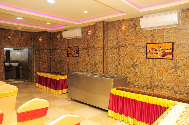 Public Area 3, Hyders Park - The Business Hotel, Thanjavur