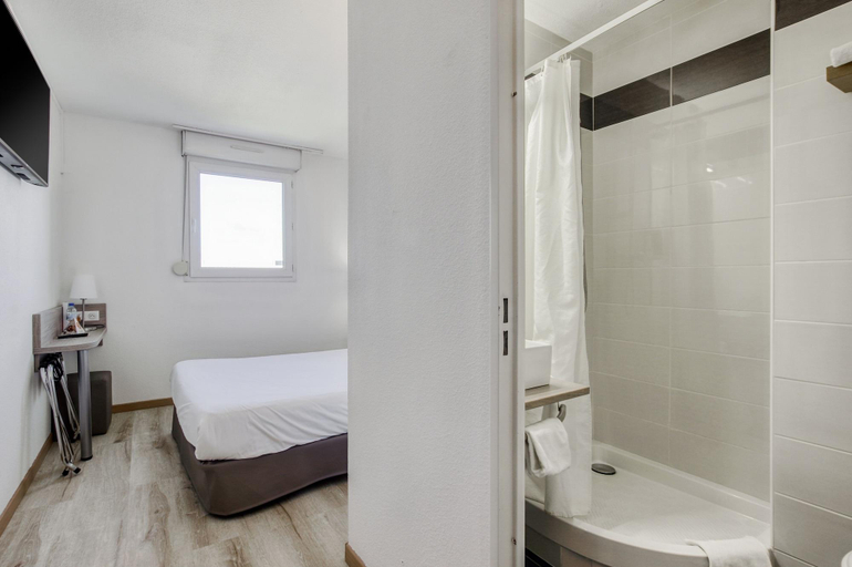 Bathroom 4, Brit Hotel Clermont L'Herault, Hérault