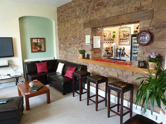 Others 5, The White House Hotel, Somerset