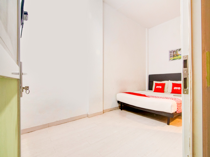 Bedroom 4, OYO 90310 Cosmo Harmoni, Central Jakarta