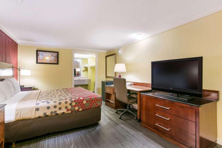 Bedroom 3, Econo Lodge Frederick I-70, Frederick