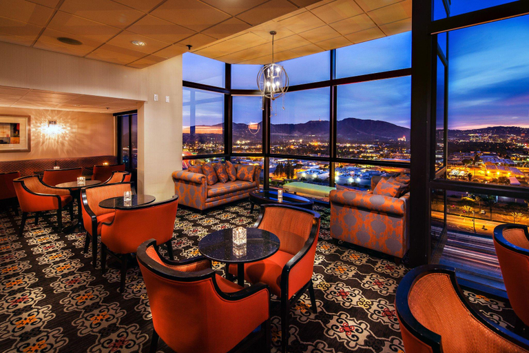 Food & Drinks 5, Hotel Burbank, Los Angeles
