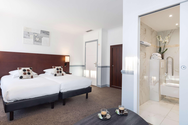 Bedroom 3, Best Western Lakmi, Alpes-Maritimes