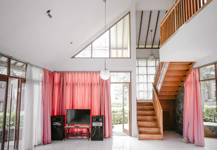 Exterior & Views 3, Green Villa by Vila Istana Bunga, Bandung