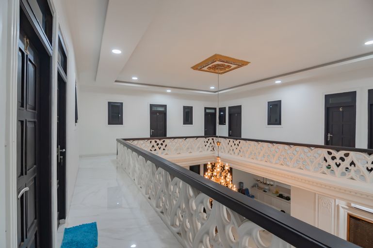 Others 4, Family Homestay Syariah Cirebon Mitra RedDoorz, Cirebon